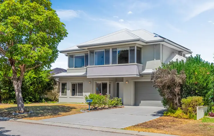 20 Dolphin Way