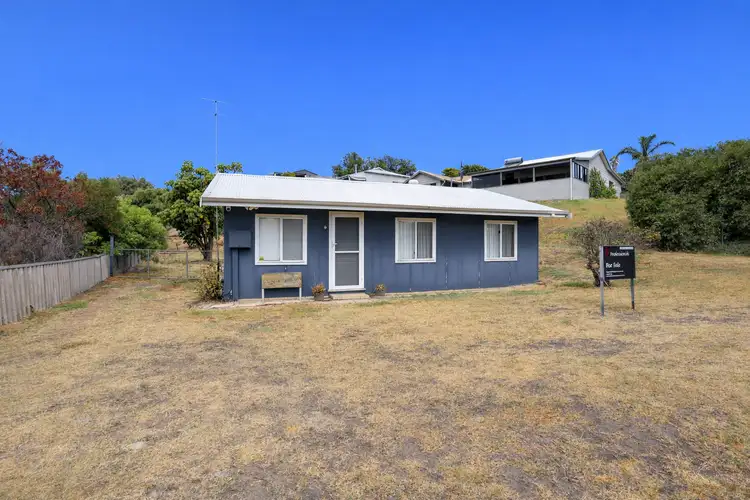 4 Hughes Road