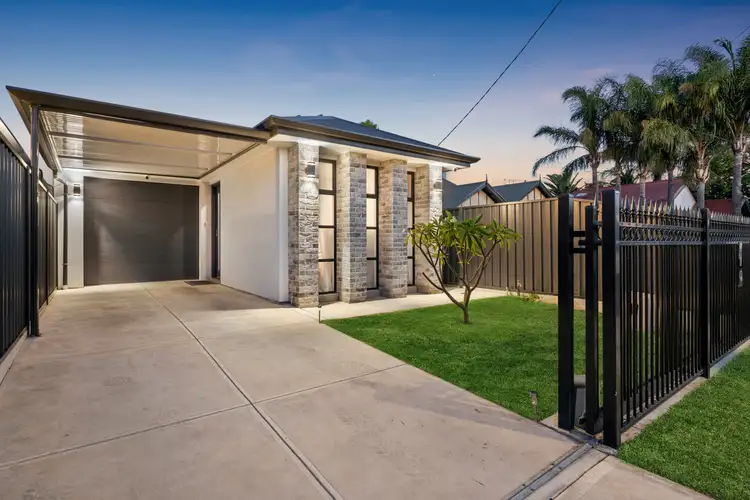 15A Olveston Avenue