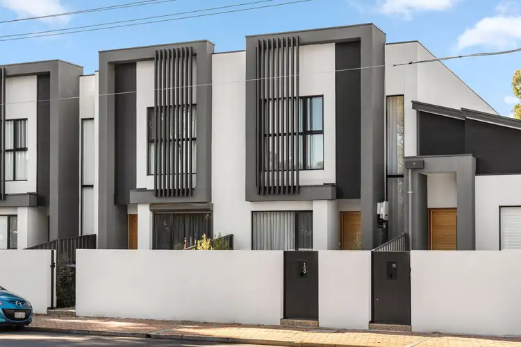 100 Woodville Road
