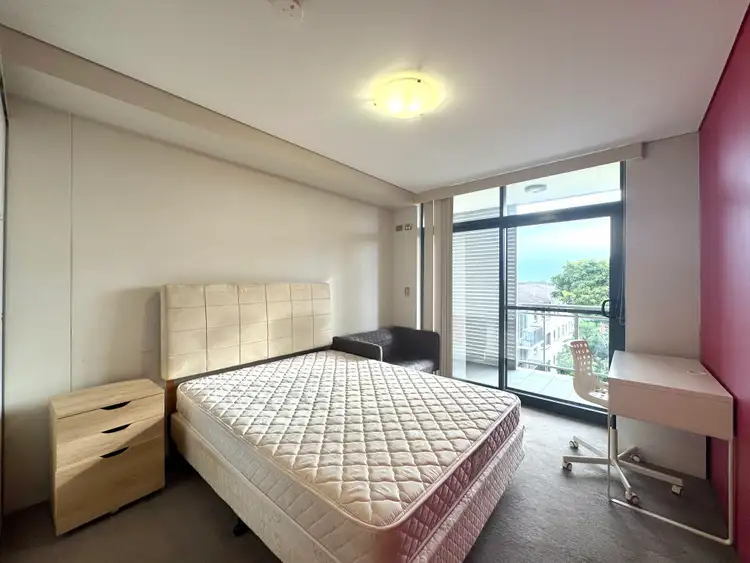 305 Anzac Parade -