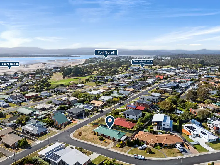 39 Quinlan Crescent
