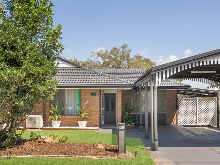 27 Pinewood Street