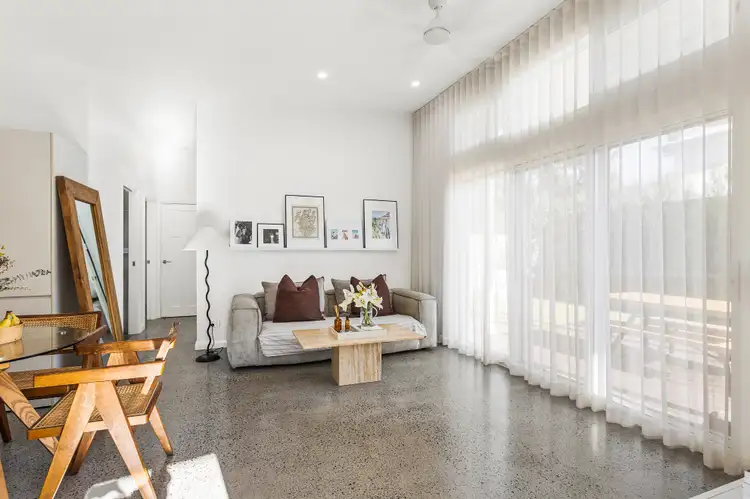 18a Fisher Street