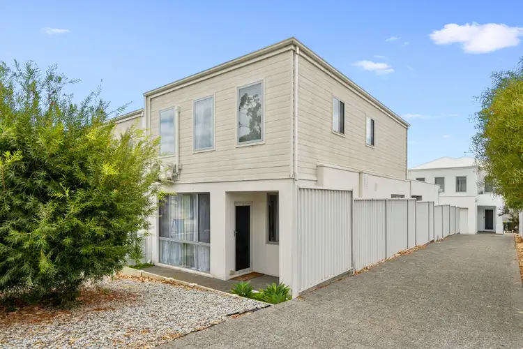 52 Morfitt Street