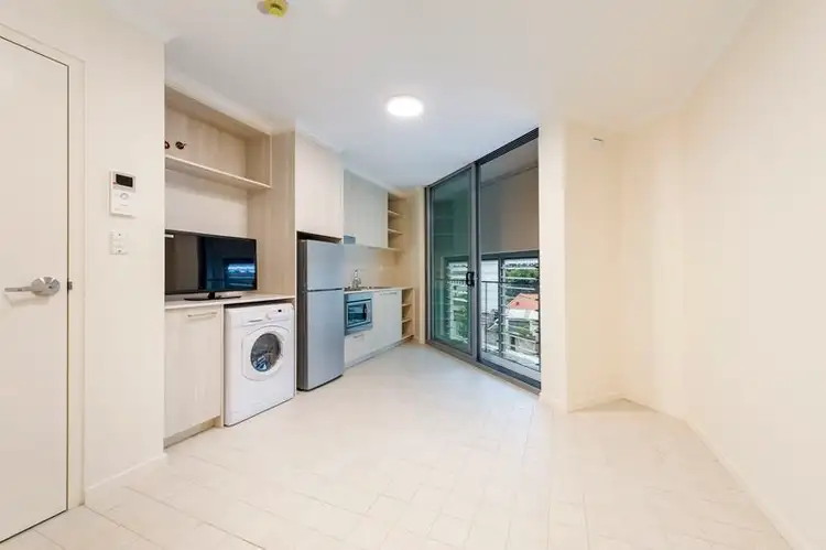 11-13 Gleeson Avenue