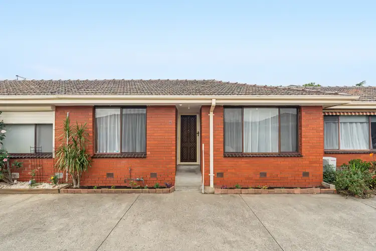 165 Edwardes Street