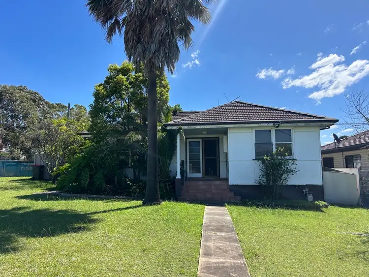 12 Oldfield Street
