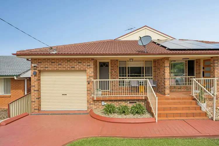 26A Yattenden Crescent