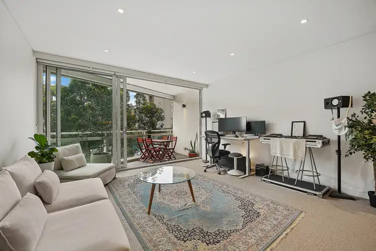 20 Mclachlan Avenue