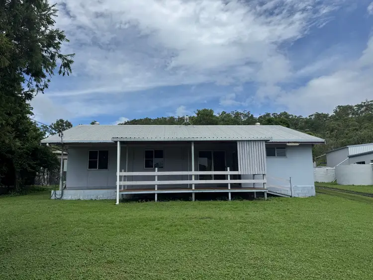 30 Cowry Crescent