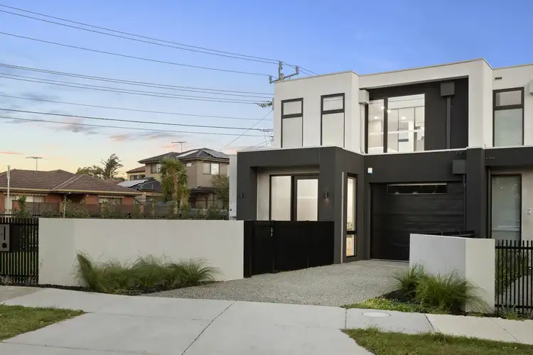 8 Taverner Street
