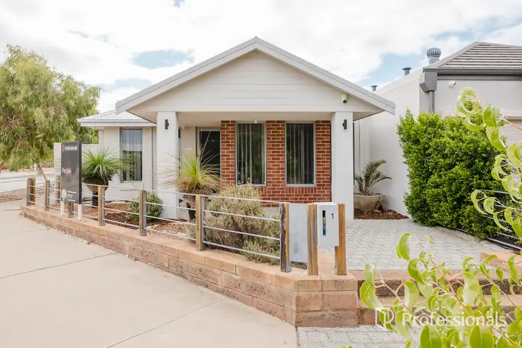 1 Stanbury Crescent