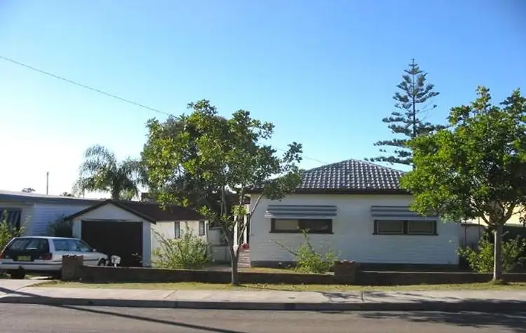 8 South Street, Killarney Vale NSW 2261