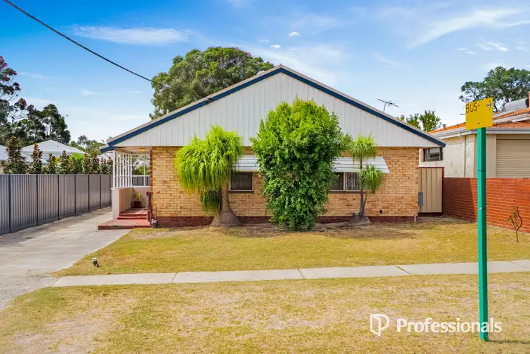123 Leake Street