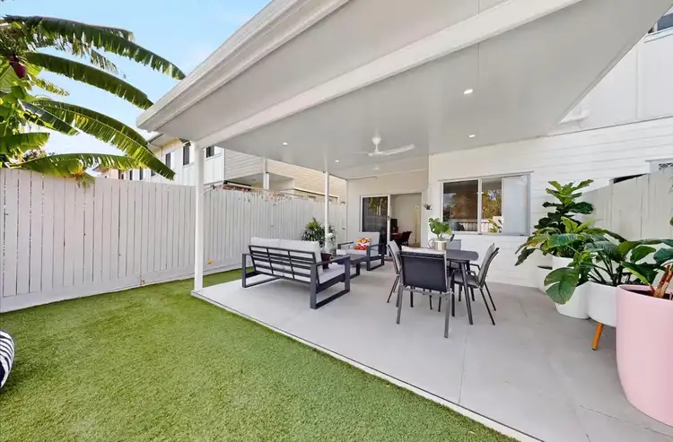 1-5 Cascade Drive