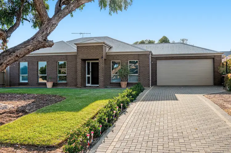 5 Colville Drive