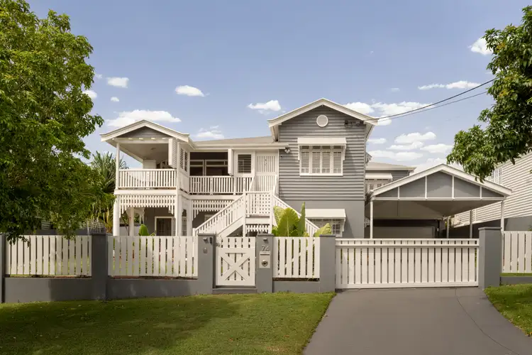 74 Bundah Street