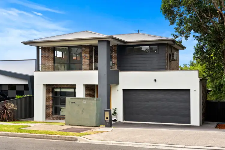 102 Kalang Road