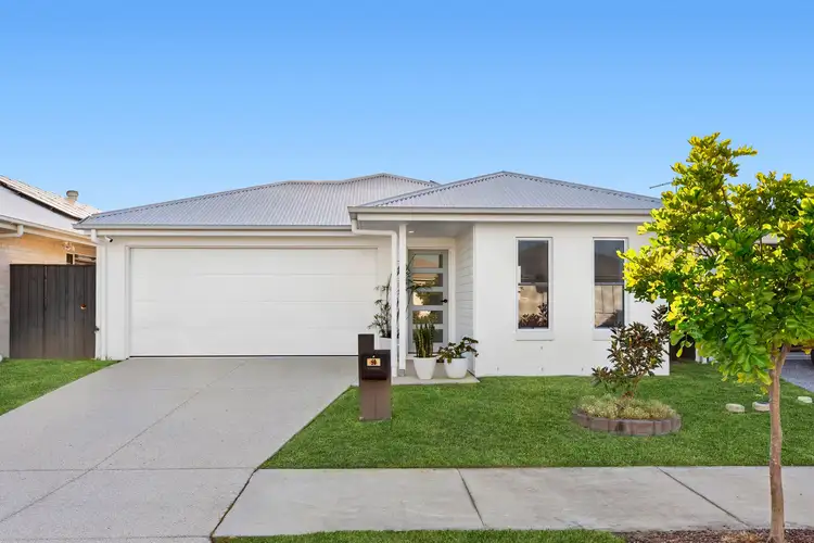 50 Valley Crescent