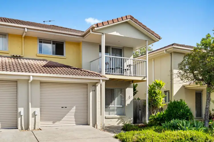 34-42 University Drive