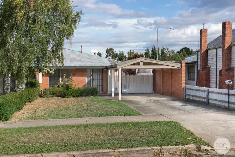 69 Gillies Street South