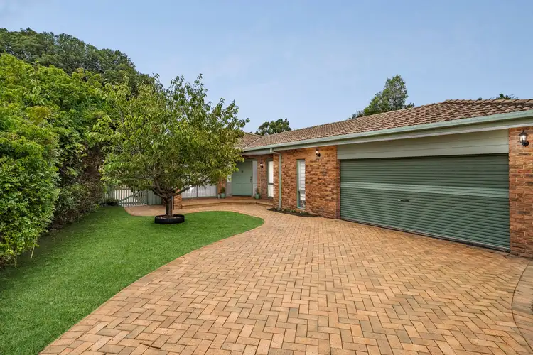 17 Tandragee Close