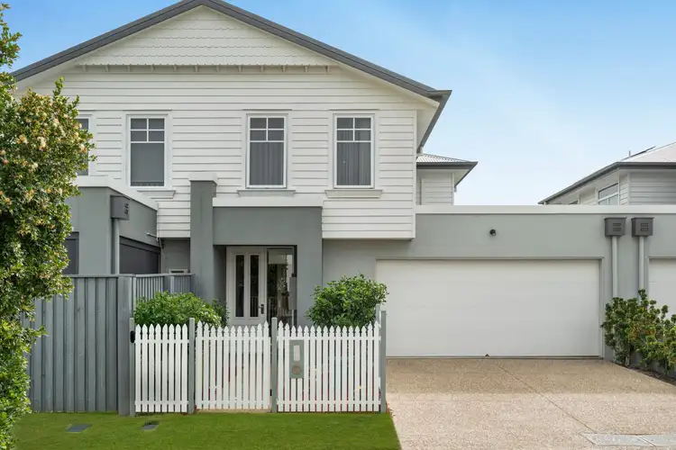 15 Astor Street