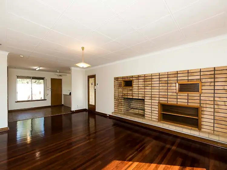 5 Ariel Place