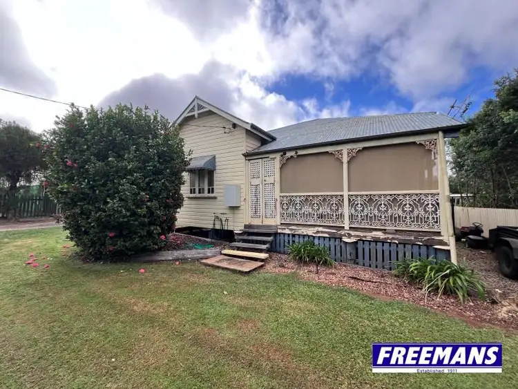 12 Fisher Street