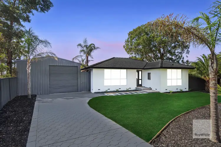 4 Anora Court