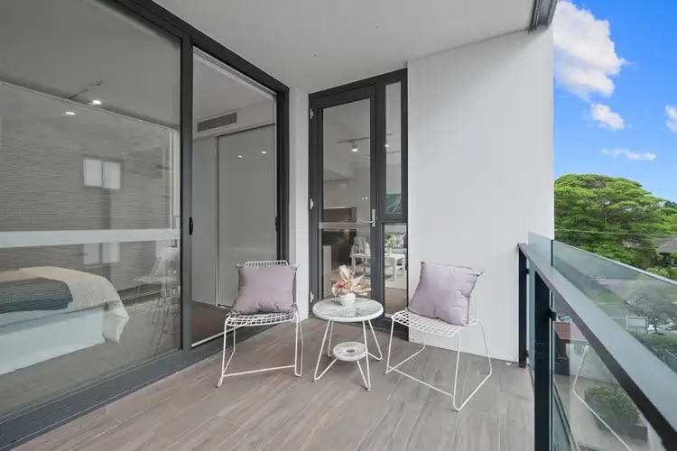 3 Forest Grove
