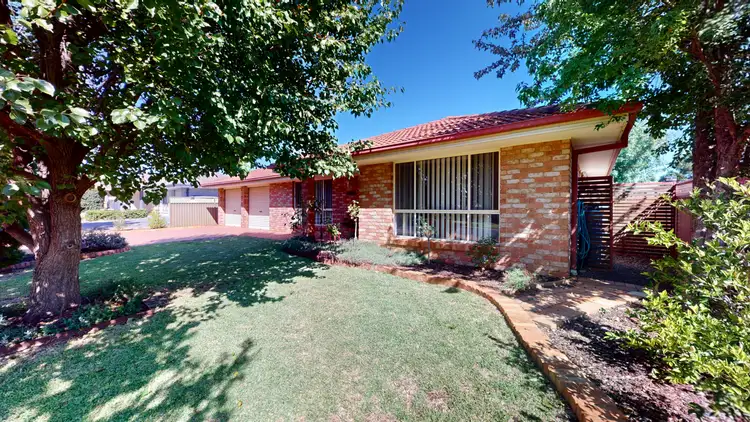 62 Twickenham Drive