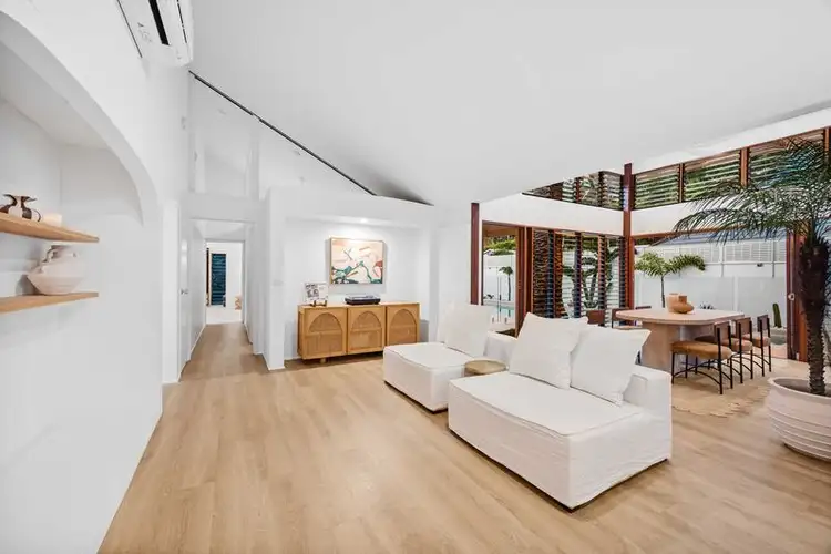 3 Sharon Crescent