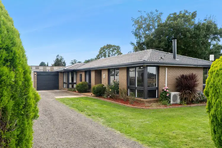 14 Tylden-Woodend Road