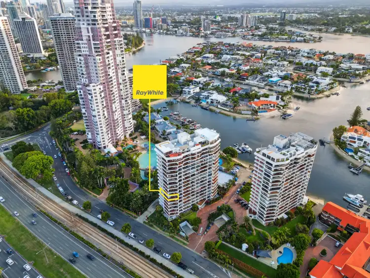 18 Commodore Drive