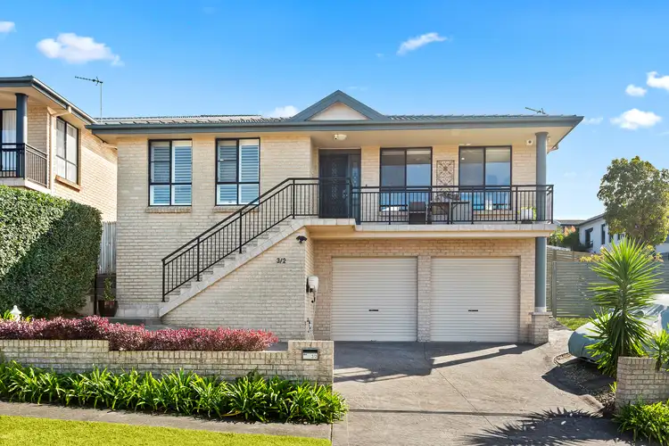 3/2 Yarle Crescent