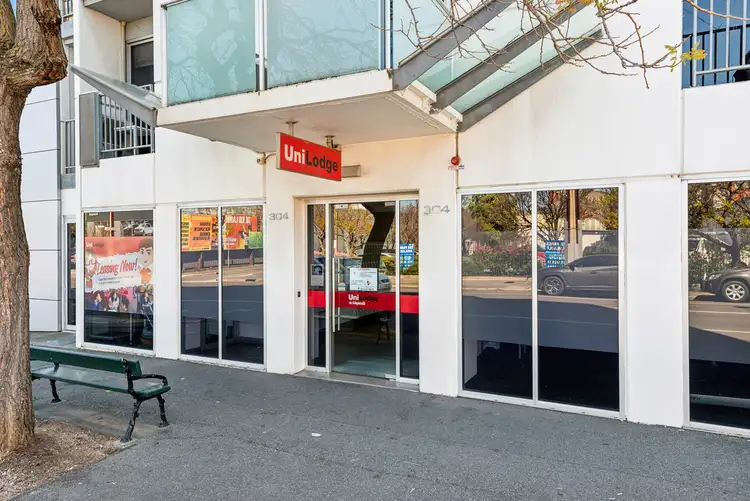 304 Waymouth Street