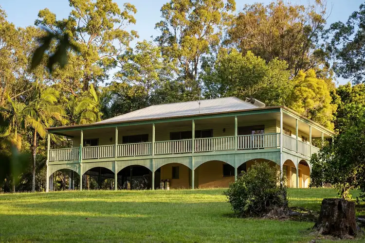 15 Mallee Close