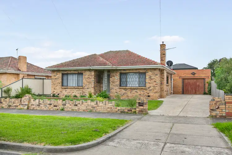 22 Merrilands Road