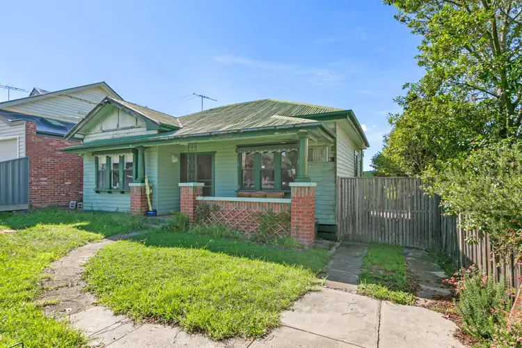 28 Murphy Grove