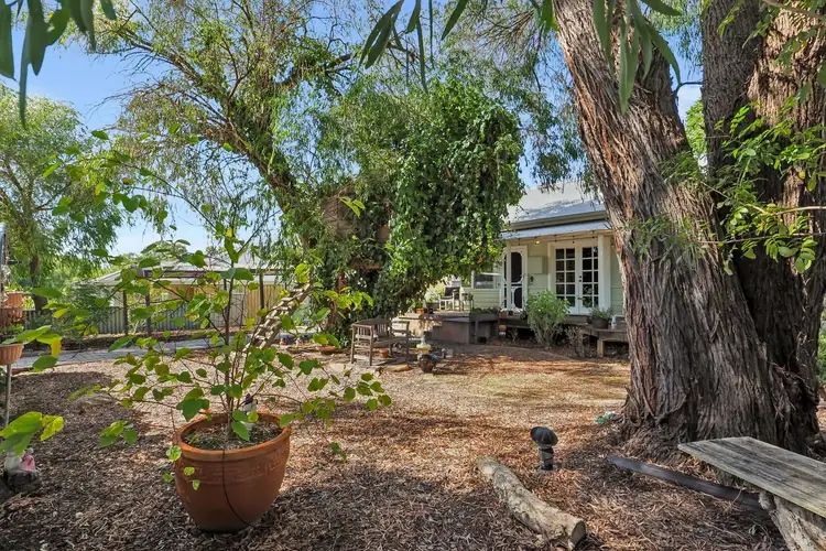 3 Mary Crescent