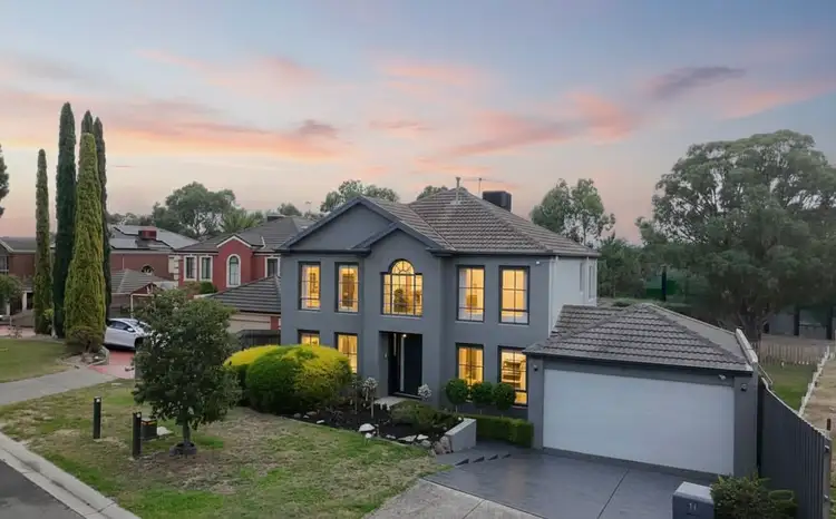 11 Thompson Drive