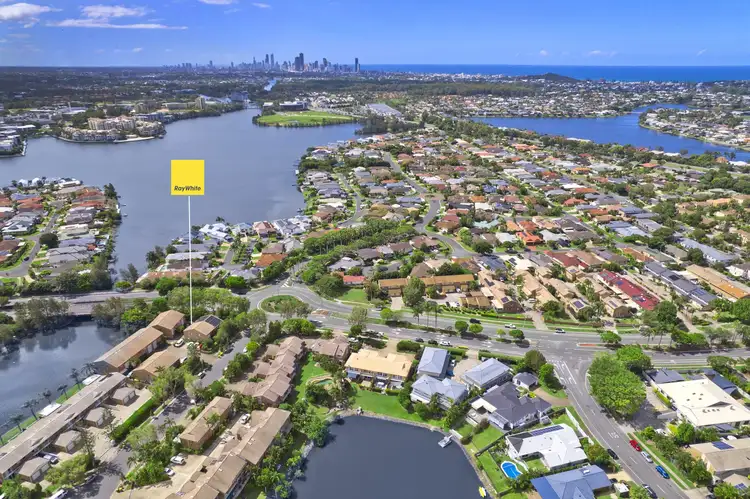 1 Lowood Court