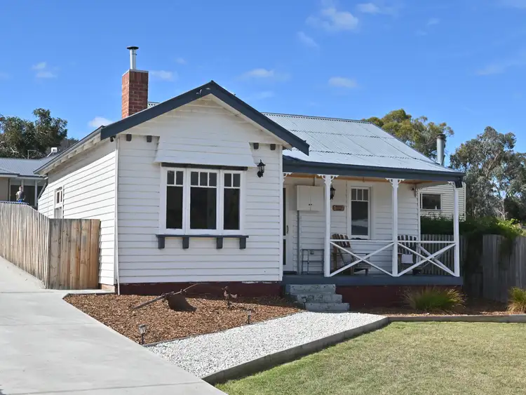 30 Swan Street