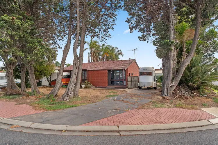 5 Tucker Crescent