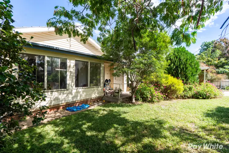 84 Tichborne Crescent