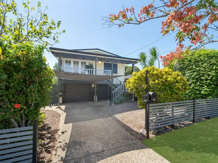 2 Hinton Street