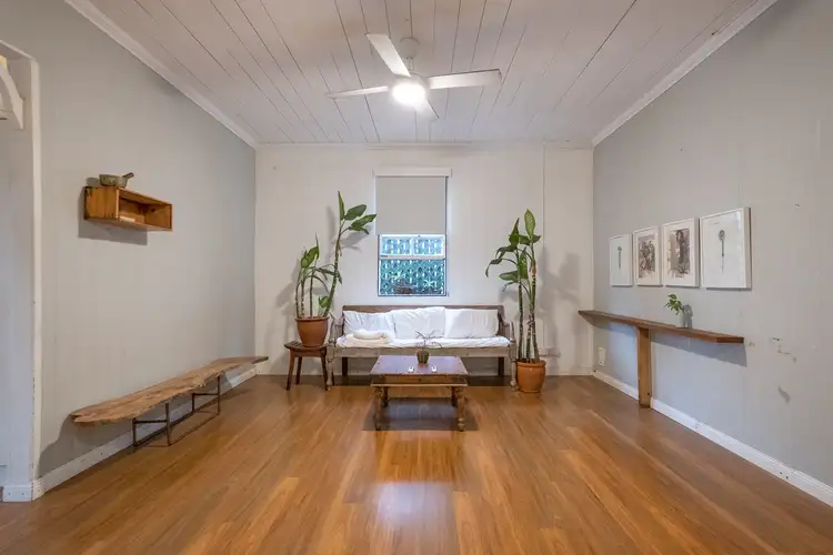 19 Turin Street