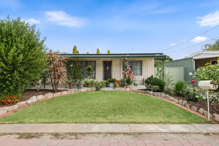 15 Robe Street